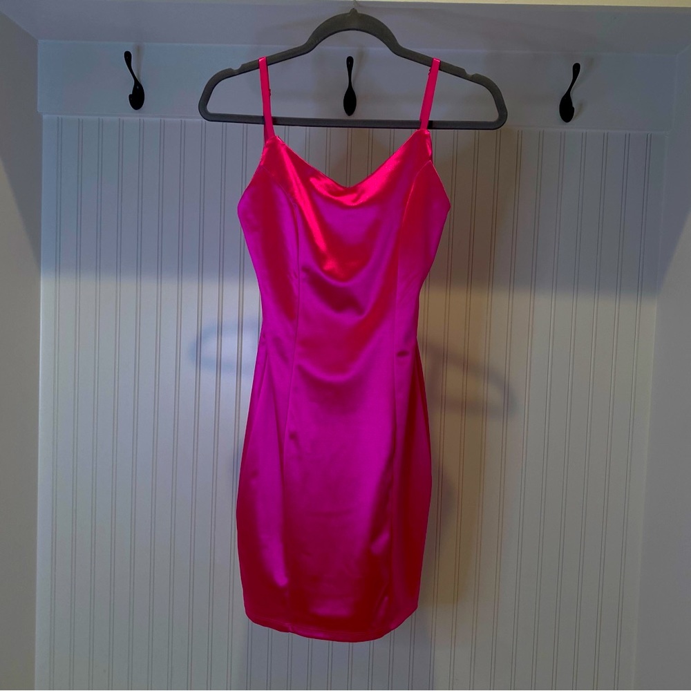 Sleeveless Metallic Hot Pink Fitted Dress